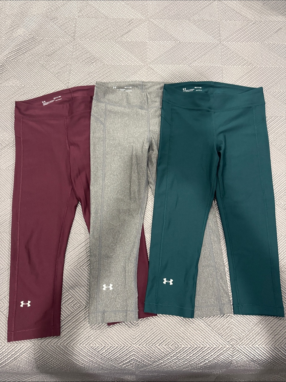 Under Armour women’s small capri Leggings - Burgundy, Gray, Teal Green